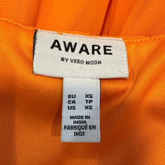 AWARE by Vero Moda V Neck Orange Ruffle Sleeveless Top Size XS - Picture 3 of 4